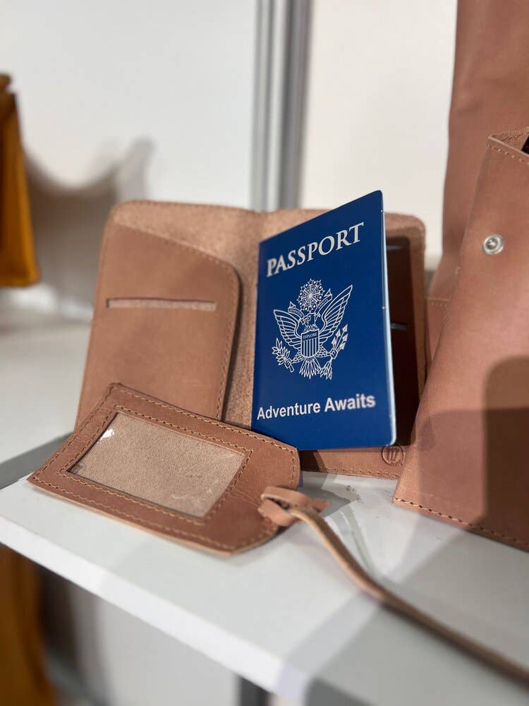 Passport Wallet: Emerald