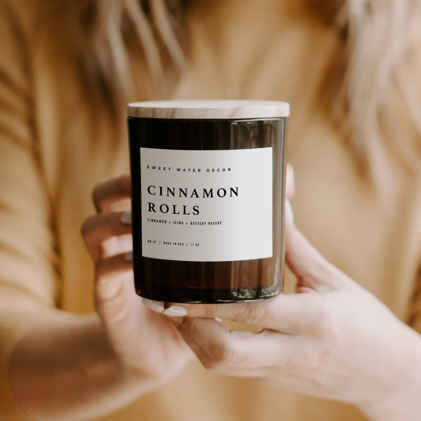 Cinnamon Rolls Soy Candle - Amber Jar - 11 oz