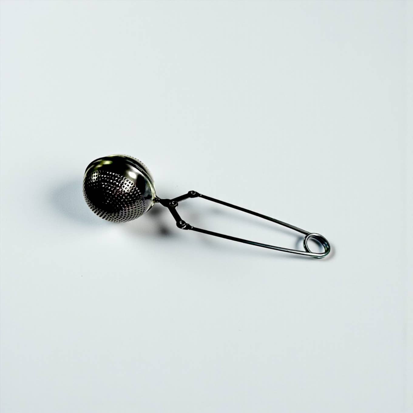 Stainless Steel Tea Strainer | Faire Market Bestseller: Silver