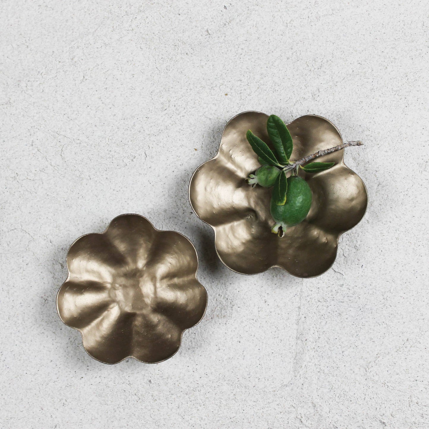 Fleur Bowl, Brass - Lrg